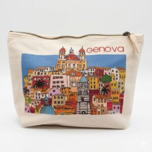 Trousse da cucina bianca con scritta "Genova" in rosso e stampa colorata dedicata alla collina di Carignano, quartiere simbolo della città.